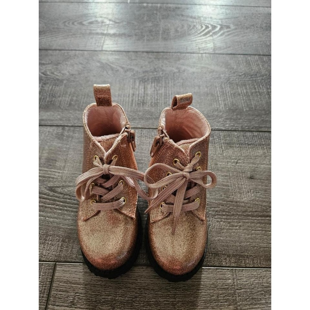 H&m baby girl boots‎ size 6